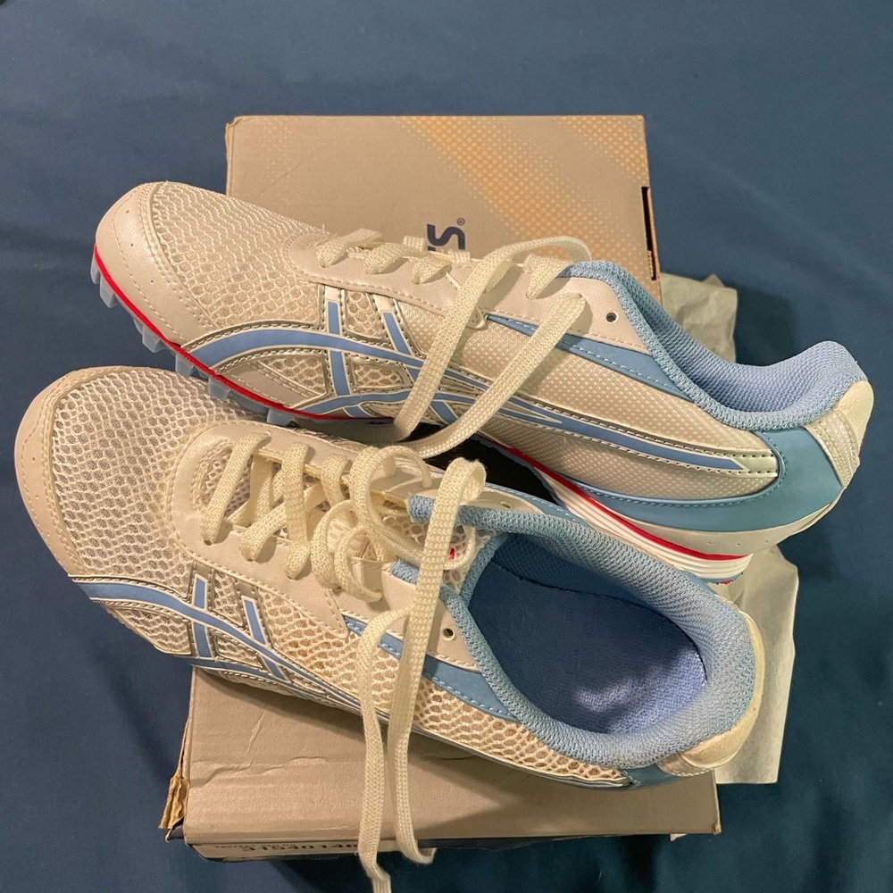 ASICS Hyper Rocketgirl 5, brand new in box!  Size 8.5 womens